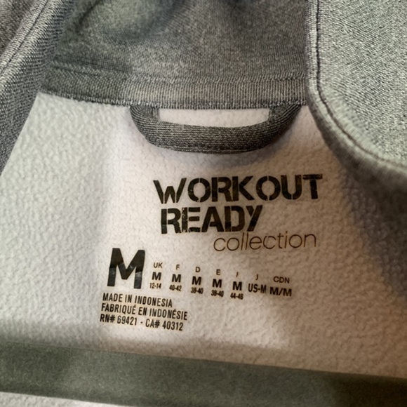 Reebok Grey & Pink Half Zip Sweater - Picture 9 of 10